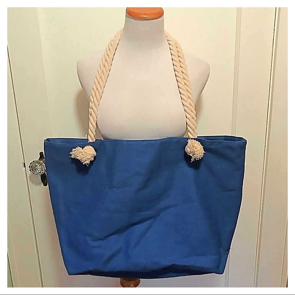 NWT Beach Tote, 14” x 21” - Picture 2 of 6